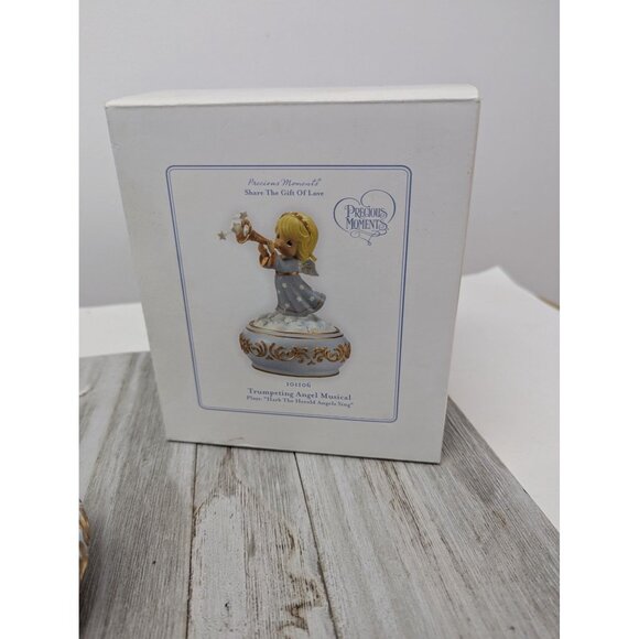Precious Moments Trumpeting Angel Musical Figurine Hark The Herald Angels Sing - Picture 6 of 6